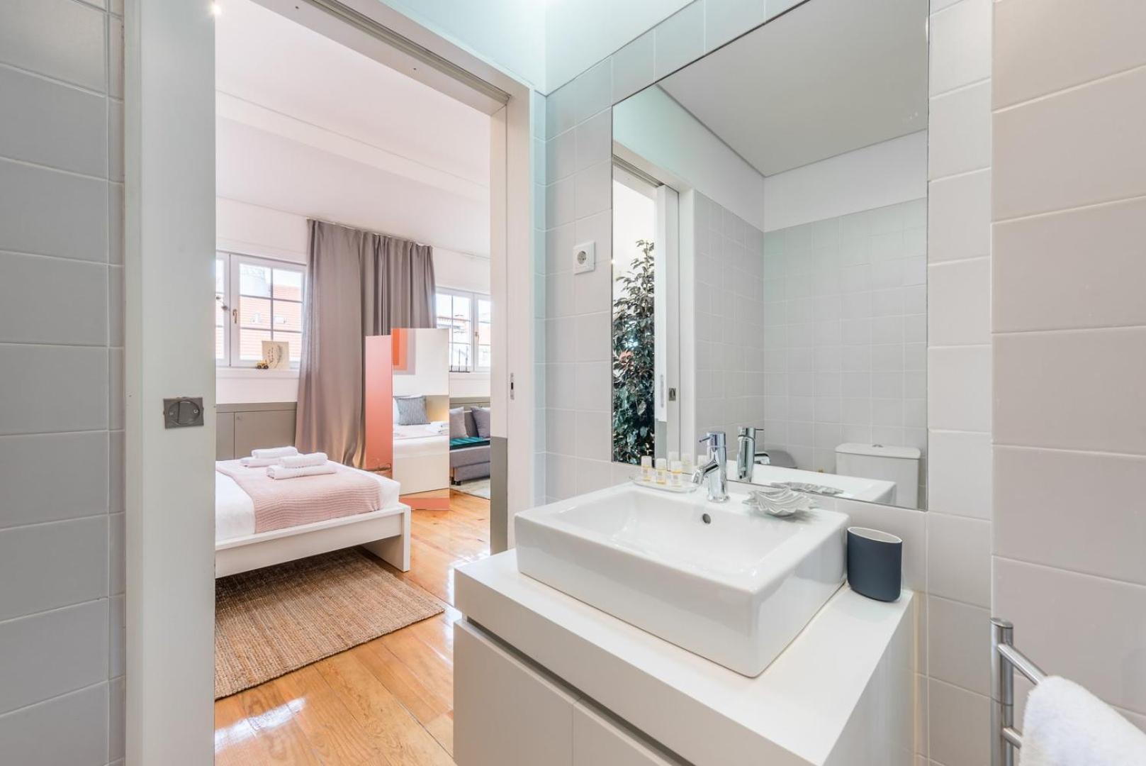 Guestready - Charming Studio In Porto! Eksteriør billede